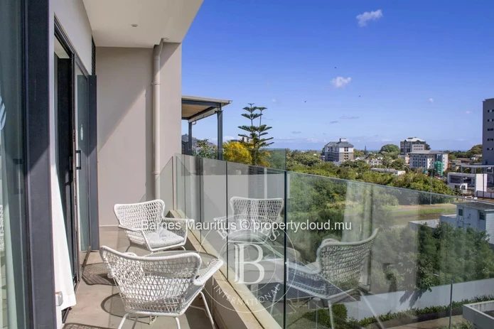 RÉDUIT - New penthouse with elevator - 1 bedroom