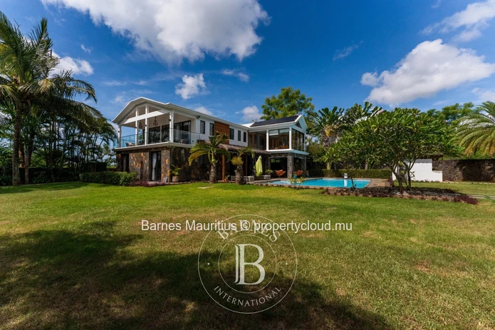 BALACLAVA - Family Home - 6 Bedrooms