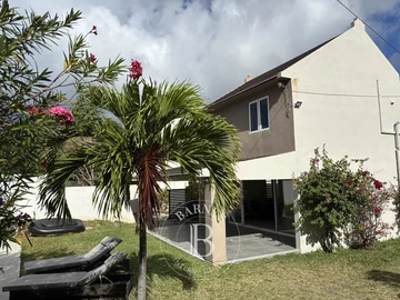 8 Bedroom House