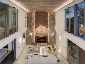 5 Bedroom Villa