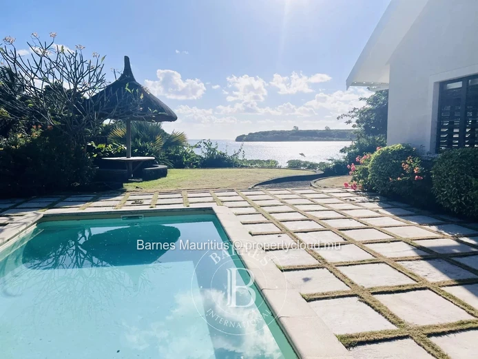 POSTE DE FLACQ - Seafront House - 4 Bedrooms