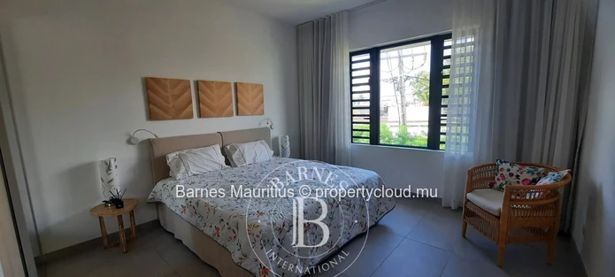 Pereybere Sea Front Apartment With 3 Bedrooms