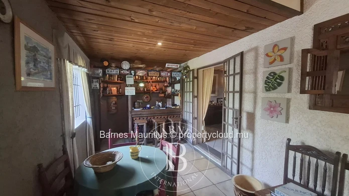 TAMARIN - Contemporary Villa - 4 Bedrooms