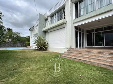 4 Bedroom Townhouse, Duplex