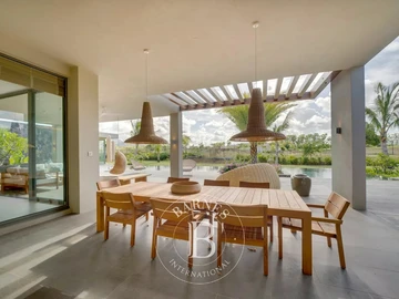 4 Bedroom Villa