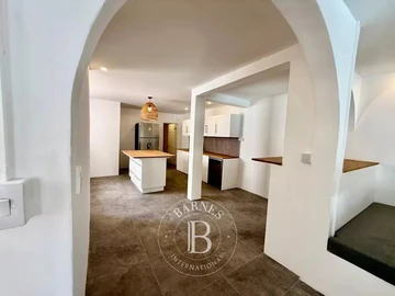 4 Bedroom Townhouse, Duplex
