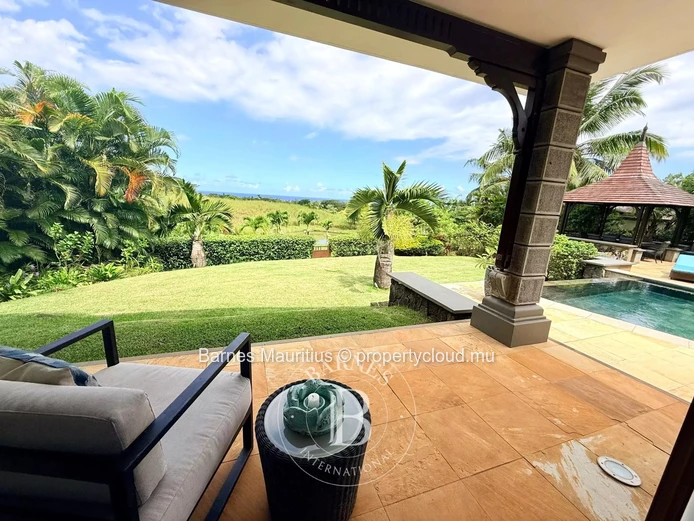 BEL OMBRE – Villa on Golf Course with Sea View – 4 Bedrooms