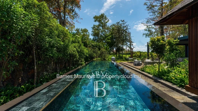 Anahita Golf Resort – Architect-Designed Ultra-Modern 4 Bedroom Villa on the Golf Course