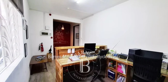 FLORÉAL - Furnished Office - 8 Parking Spaces