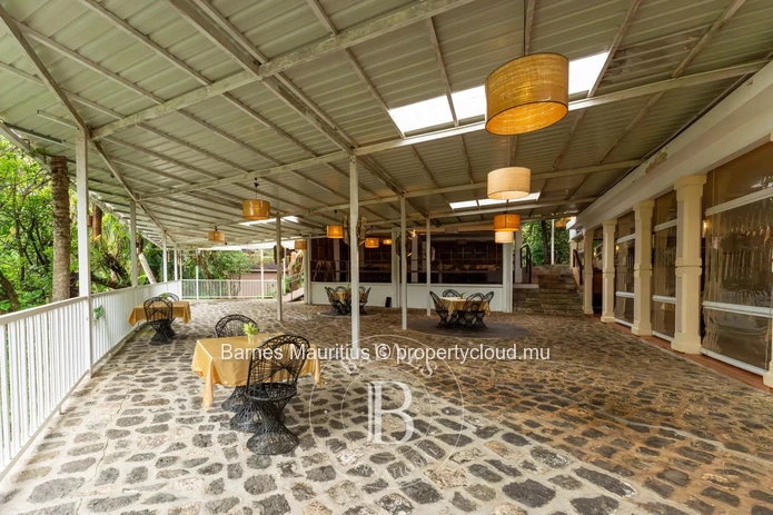 MARE LONGUE - Charming wooden chalets nestled in nature - 4220m²