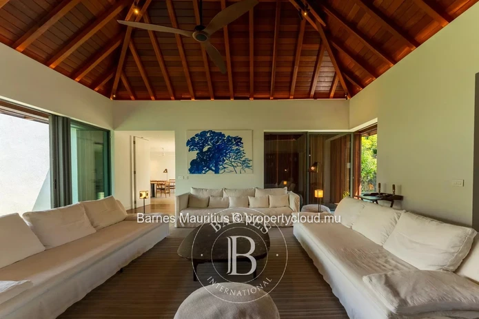 Anahita Golf Resort – Architect-Designed Ultra-Modern 4 Bedroom Villa on the Golf Course