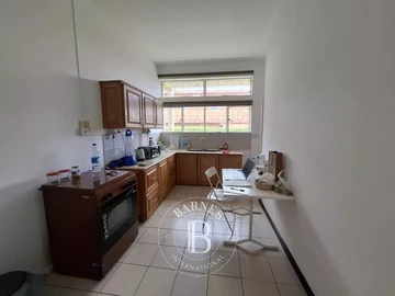 7 Bedroom House
