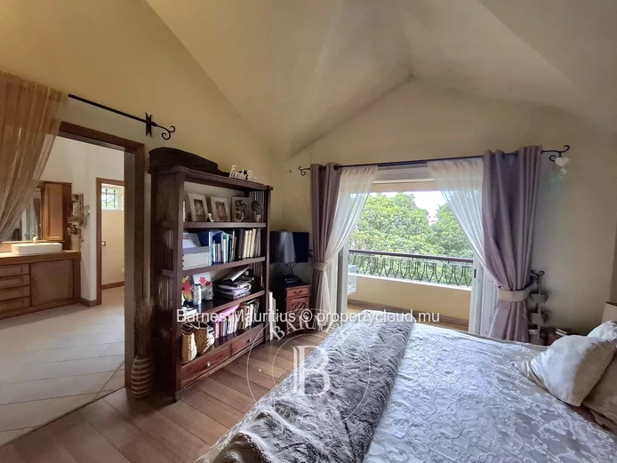 FLOREAL – Charming and Spacious Family Home - 3 Bedrooms
