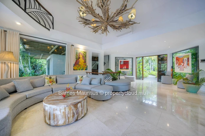 ANAHITA RESORT - Amazing & Spacious Villa on the Golf Course