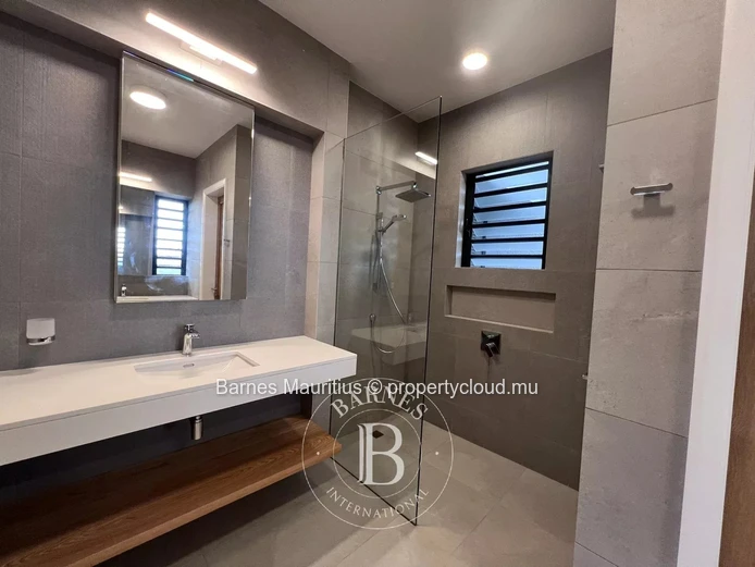 BELLE VUE – Bright apartment with expansive views – 3 bedrooms