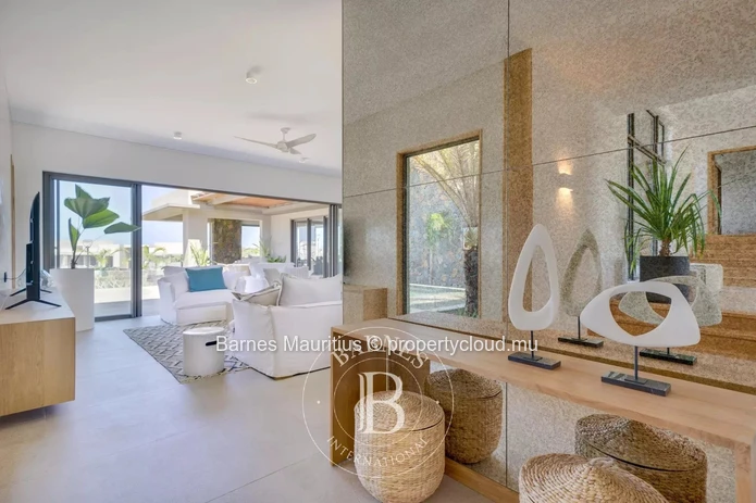 ANAHITA RESORT - New villa on a golf course with partial sea view - 4 bedrooms