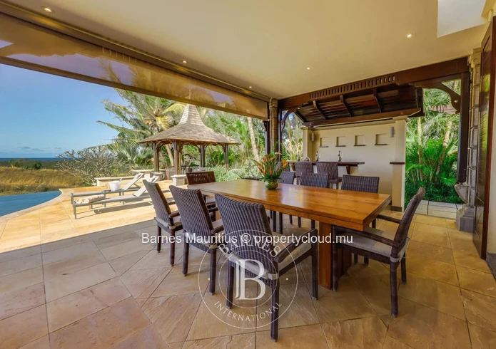 BEL OMBRE - Off-Plan - Villa with golf and mountain views - 3 bedrooms