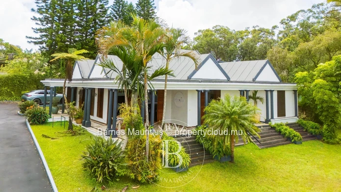 FLORÉAL - Colonial-Style House - 400m²