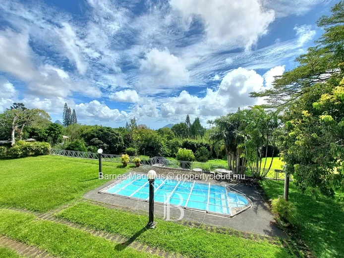 FLOREAL - Ideal property for a real estate project - 10 rooms