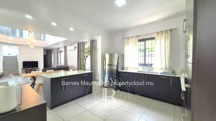 PEREYBERE - Luxury 4-Bedroom Villa with Pool