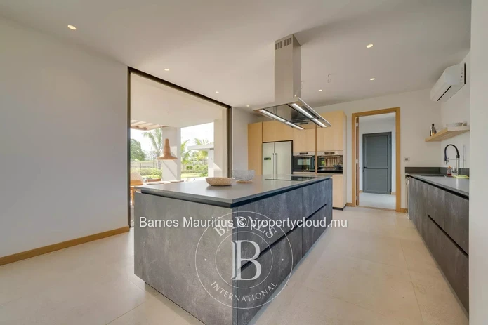 BEAU CHAMP - High end villa in a golf domain - 4 bedrooms