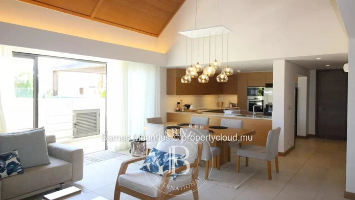 MONT CHOISY – Furnished penthouse near the beach – 2 bedrooms