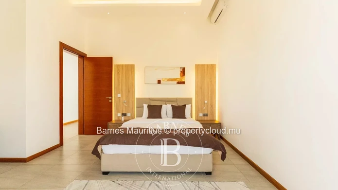 GRAND BAIE - Modern Villa with Pool - 4 Bedrooms