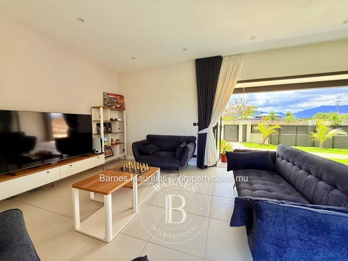 TAMARIN - Brand New Modern Villa - 3 Bedrooms