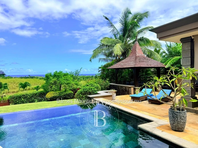 BEL OMBRE – Villa on Golf Course with Sea View – 4 Bedrooms