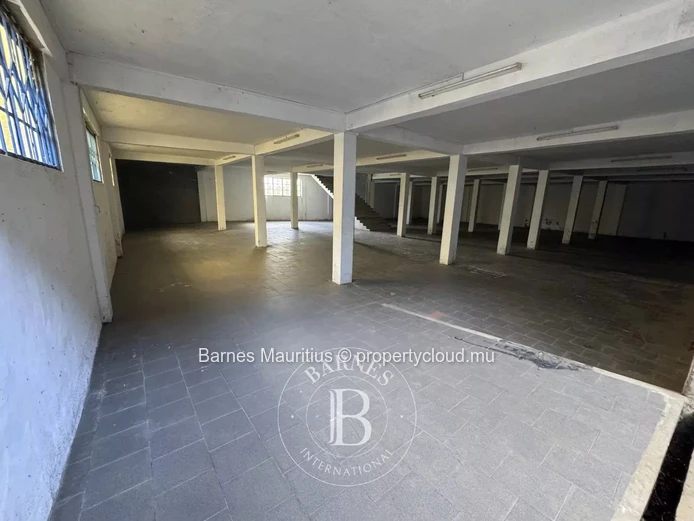 GOODLANDS - Entrepôt - 1415 m²