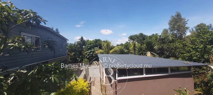 MOKA – Agricultural land with container home – 3,160 m²