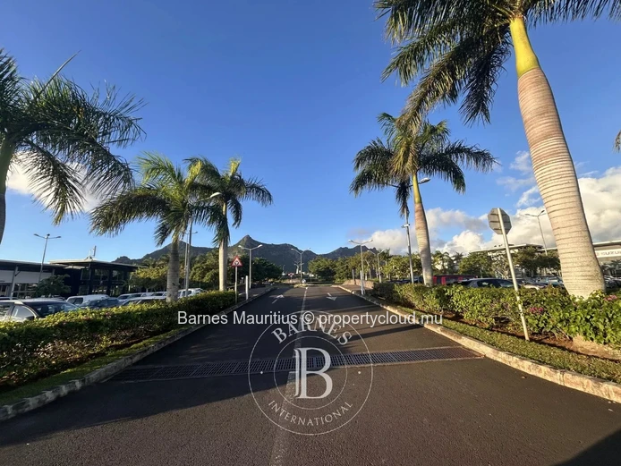 BAGATELLE - Terrain commercial à vendre - 2 531 m²