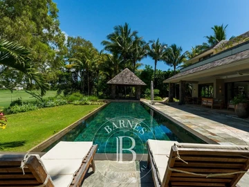 5 Bedroom Villa