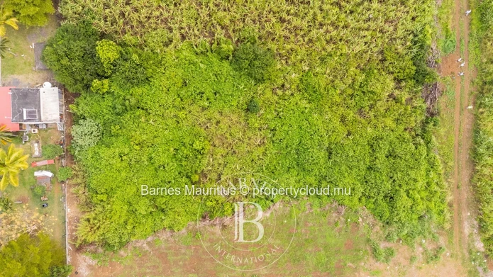 PHOENIX / SODNAC  -  Large residential plot of land  for sale  -  4220,77 sqm