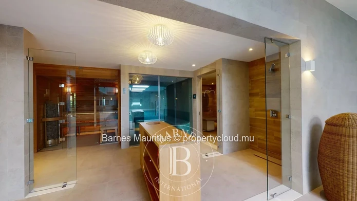 MONT CHOISY - High end residence - 3 bedrooms