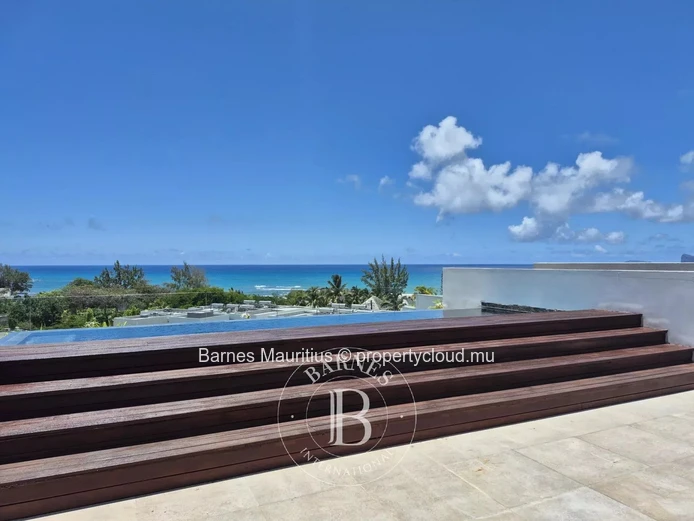 POINTE AUX CANONNIERS - Stunning penthouse with views -3 bedrooms