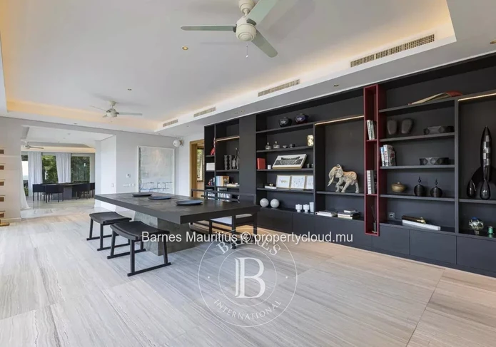 ANAHITA GOLF RESORT – 5-Bedroom Villa with Exceptional Sea View