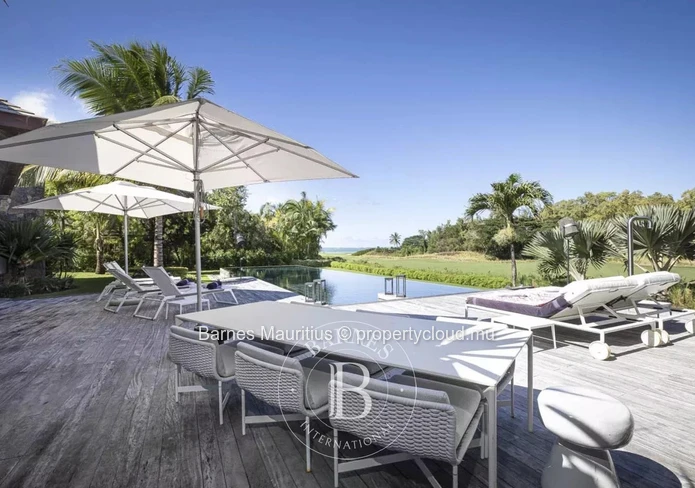 ANAHITA GOLF RESORT – 5-Bedroom Villa with Exceptional Sea View