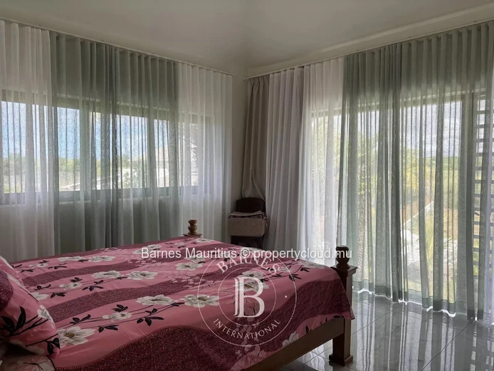 BEAU VALLON – Contemporary home with independent apartment – 5 bedrooms