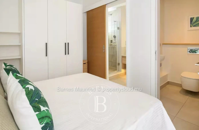 GRAND GAUBE – Waterfront Penthouse – 3 Bedrooms with Exceptional Views