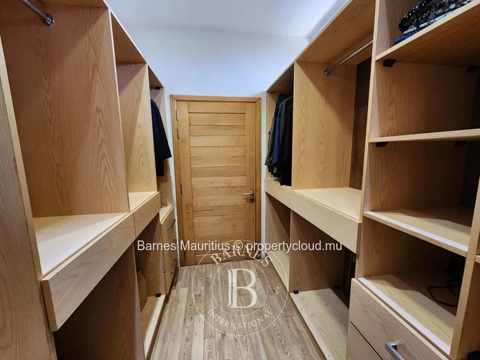 BEAU BASSIN - Beautiful Family Home - 4 Bedrooms