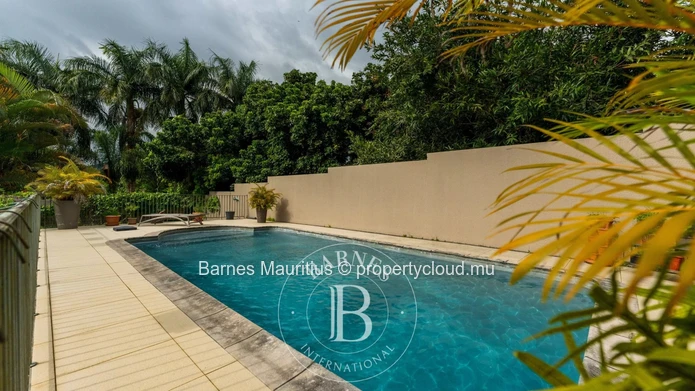 MOKA - Large Family House with Pool for Sale - 6 Bedrooms