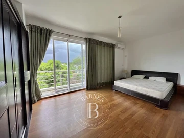 4 Bedroom Townhouse, Duplex