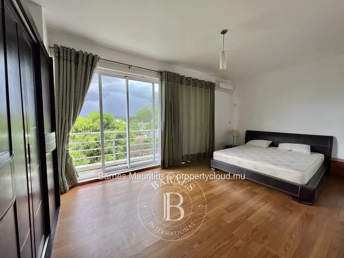 TAMARIN - Duplex in a Serene Area - 4 Bedrooms