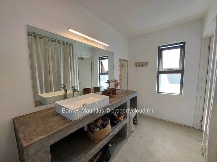 GROS BOIS – Modern House – 3 Ensuite Bedrooms