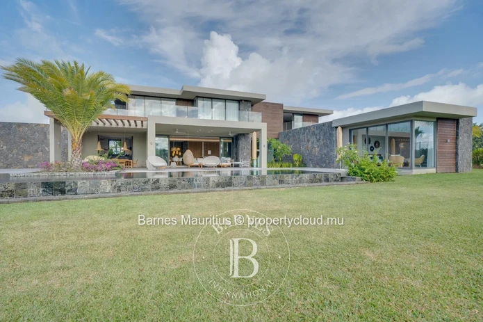 BEAU CHAMP - High end villa in a golf domain - 4 bedrooms