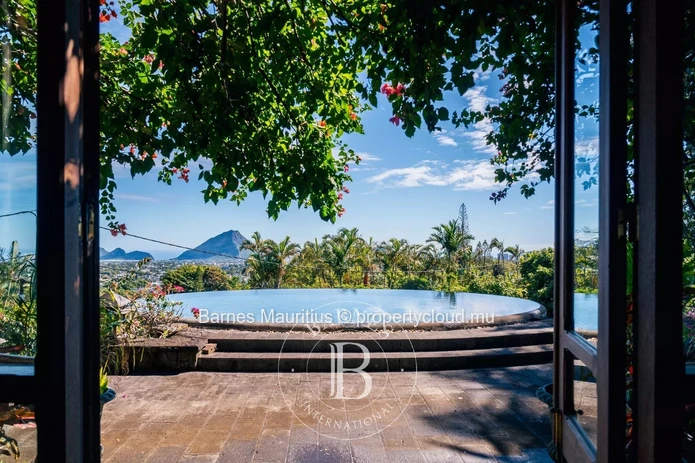 FLOREAL - Charming house with mountain views - 4 bedrooms
