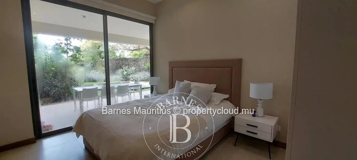 POINTE AUX CANONNIERS - Ground Floor Apartment - 3 Bedrooms