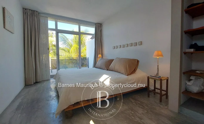 POINTE D'ESNY - Comfortable Duplex Close to Beach Access - 3 Bedrooms.
