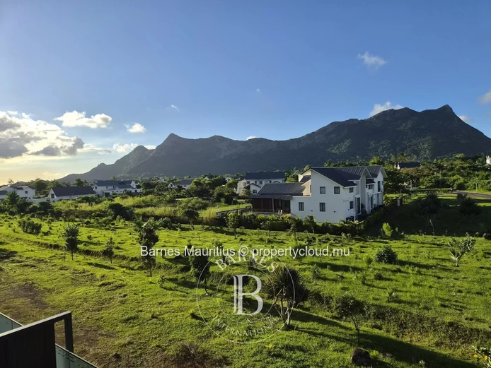 MOKA / TELFAIR - Beautiful brand-new apartment for sale - 3 bedrooms
